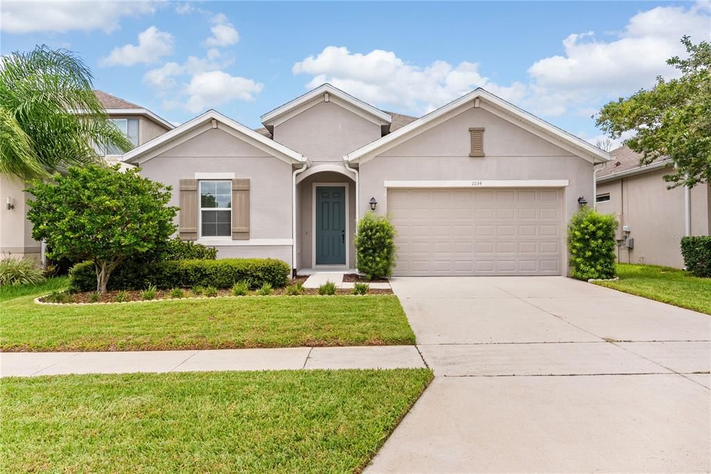 For Rent: $2,850 (4 beds, 3 baths, 2097 Square Feet)