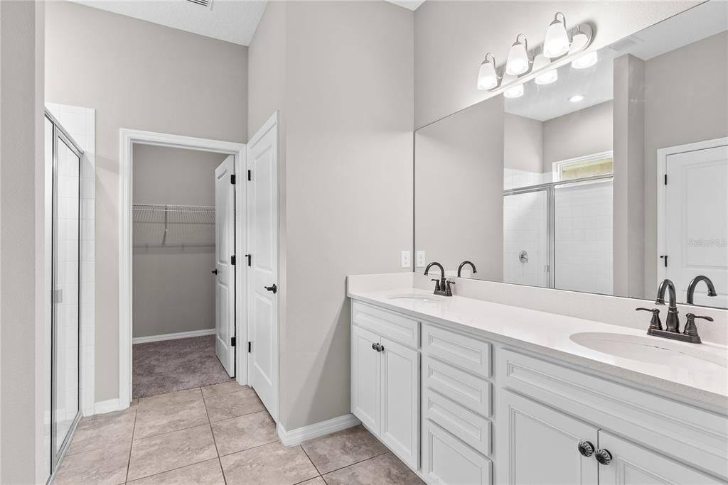 For Rent: $2,850 (4 beds, 3 baths, 2097 Square Feet)