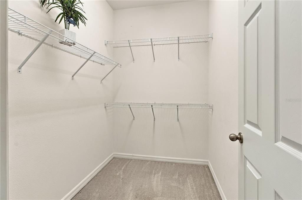 For Sale: $329,900 (3 beds, 2 baths, 1574 Square Feet)