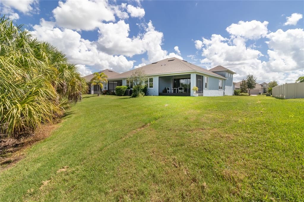 For Sale: $329,900 (3 beds, 2 baths, 1574 Square Feet)