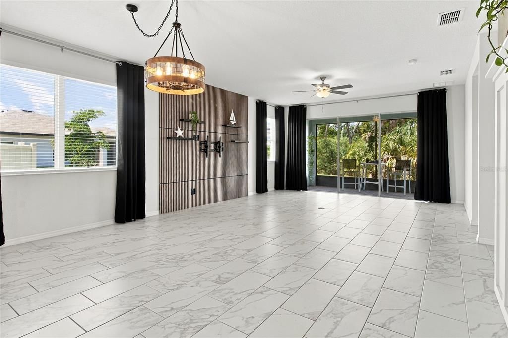 For Sale: $329,900 (3 beds, 2 baths, 1574 Square Feet)