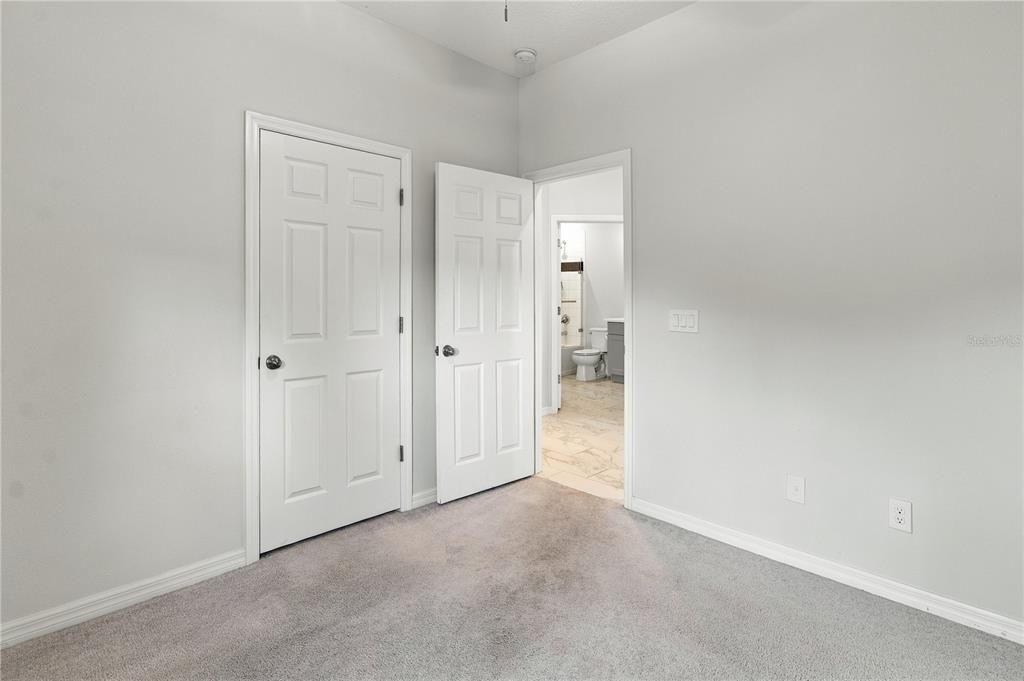 For Sale: $329,900 (3 beds, 2 baths, 1574 Square Feet)