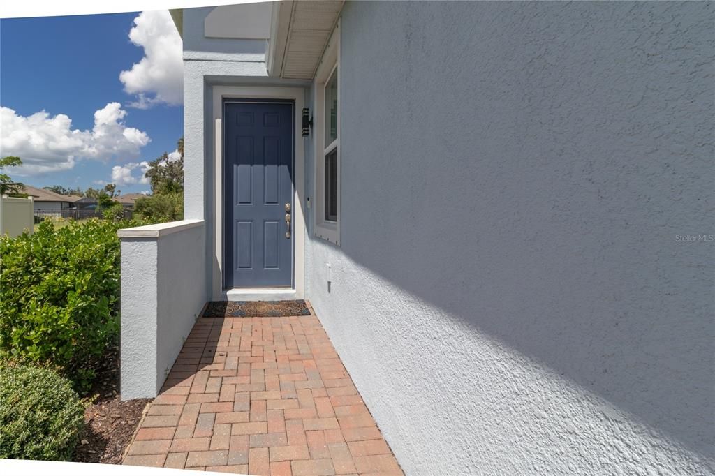 For Sale: $329,900 (3 beds, 2 baths, 1574 Square Feet)