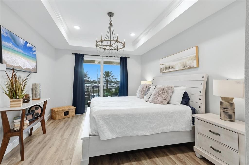 For Sale: $995,000 (3 beds, 2 baths, 1802 Square Feet)