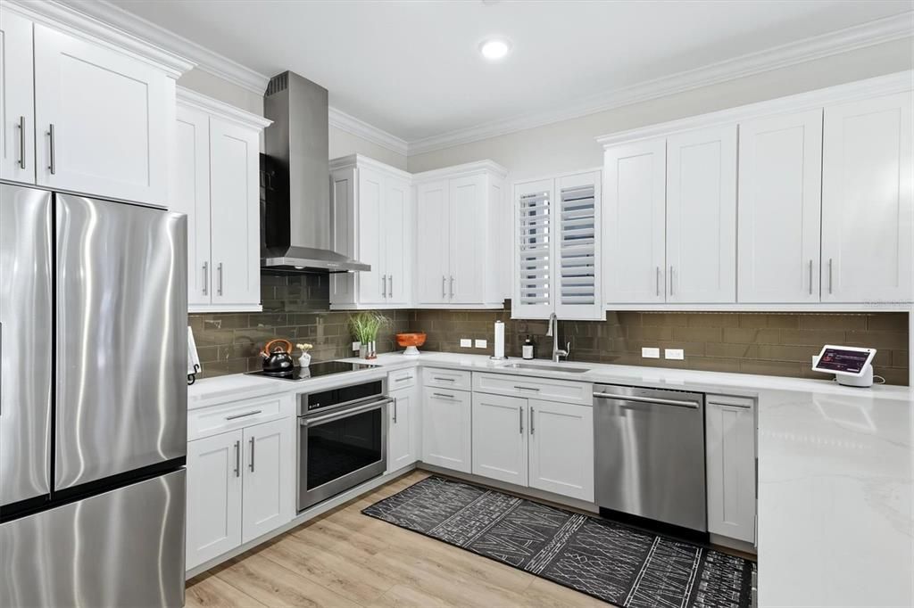 For Sale: $995,000 (3 beds, 2 baths, 1802 Square Feet)