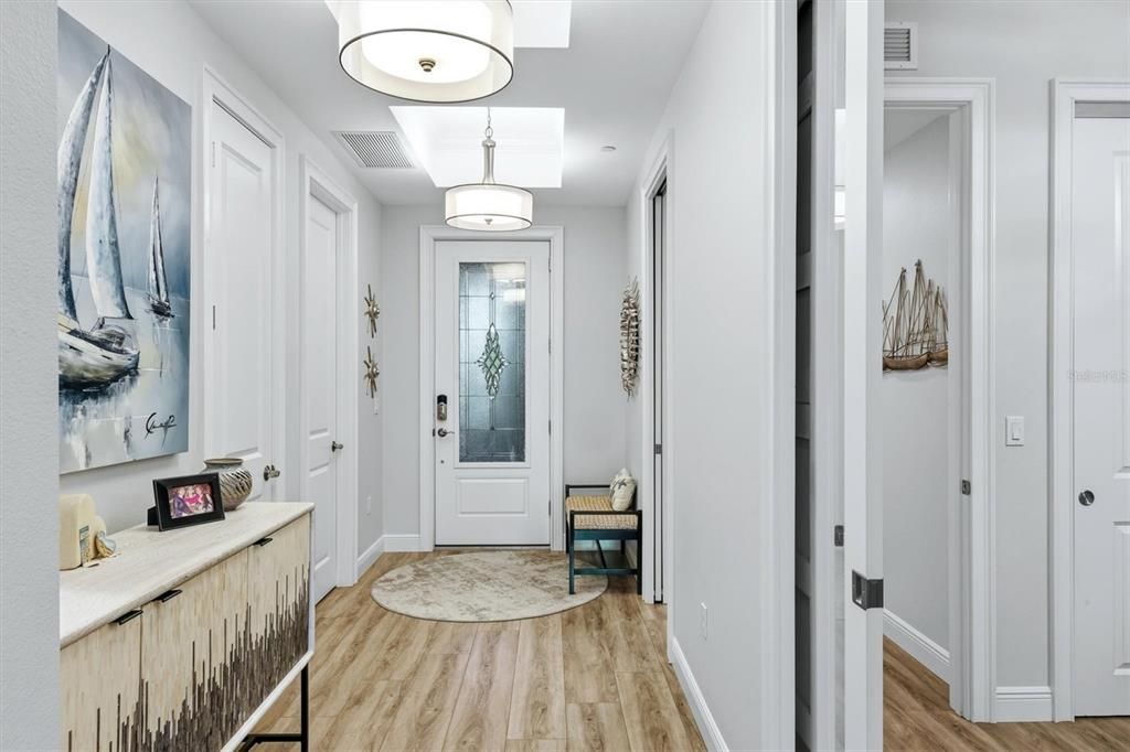 For Sale: $995,000 (3 beds, 2 baths, 1802 Square Feet)