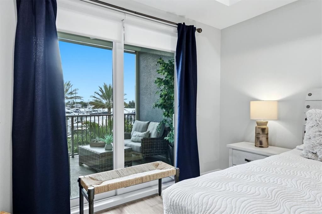 For Sale: $995,000 (3 beds, 2 baths, 1802 Square Feet)