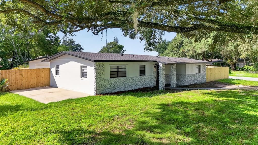 For Sale: $389,998 (3 beds, 2 baths, 1476 Square Feet)