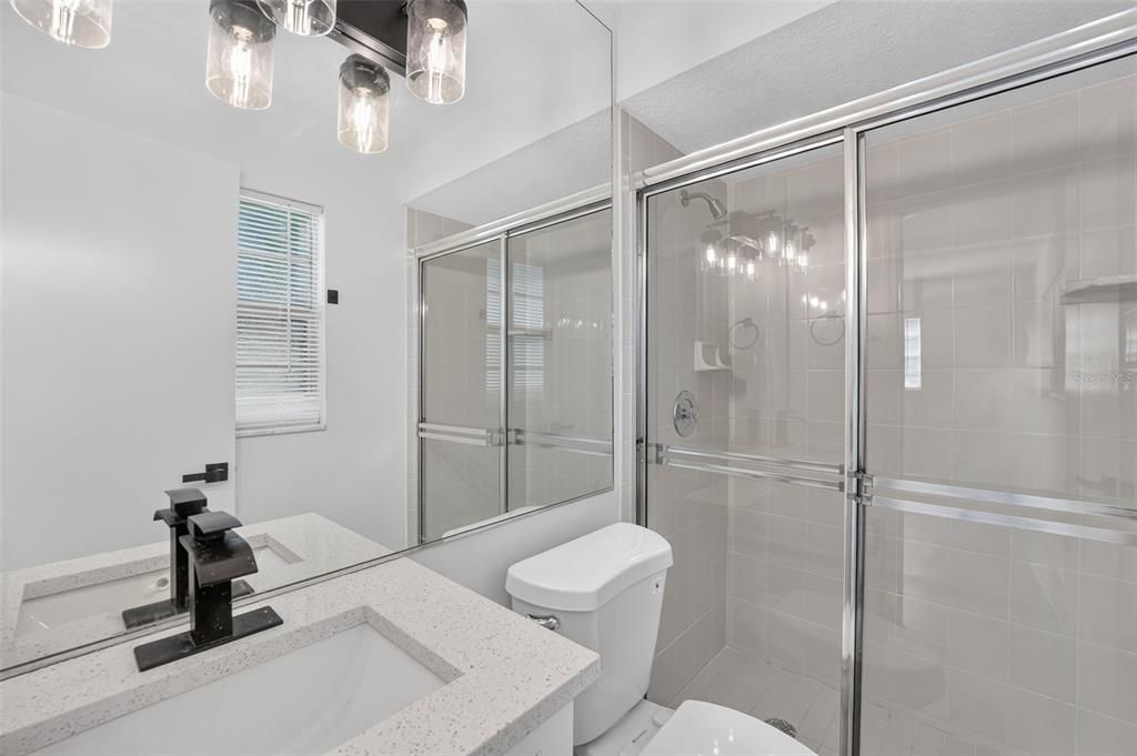 For Sale: $389,998 (3 beds, 2 baths, 1476 Square Feet)