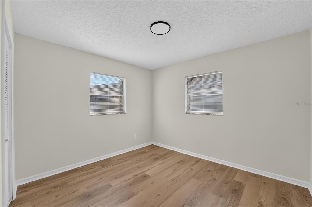 For Sale: $389,998 (3 beds, 2 baths, 1476 Square Feet)