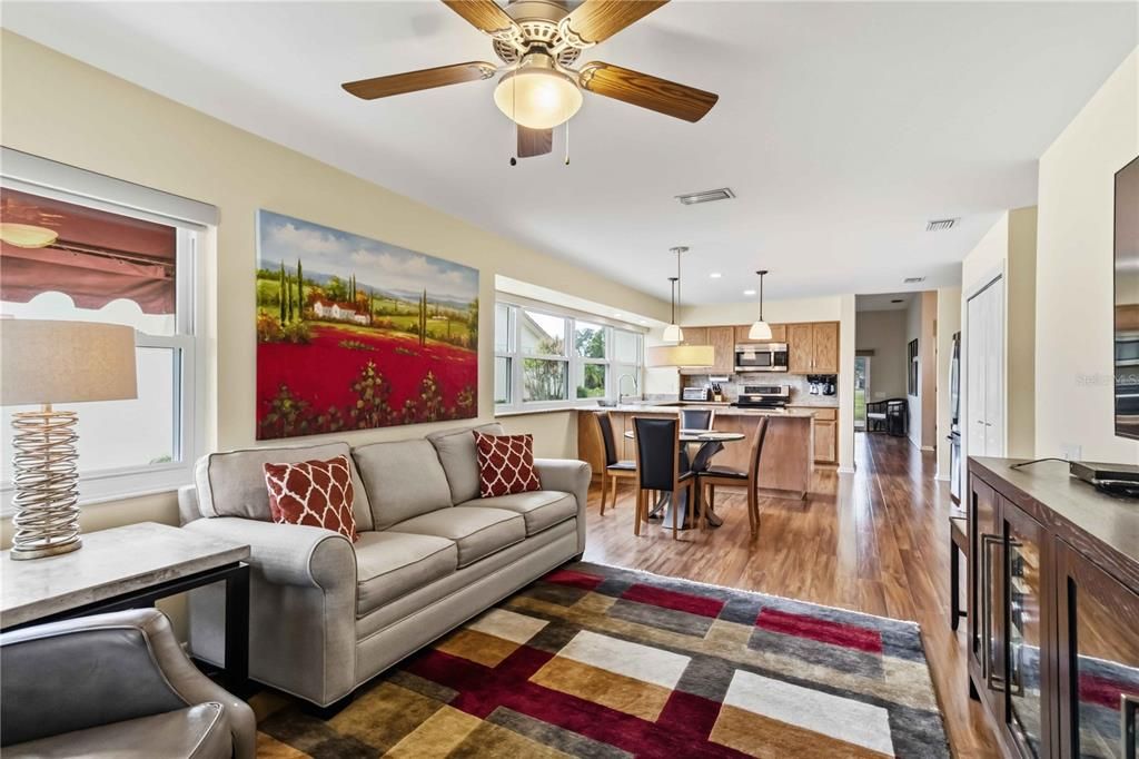 For Sale: $369,900 (2 beds, 2 baths, 1677 Square Feet)