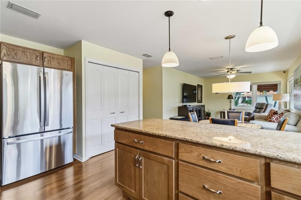 For Sale: $369,900 (2 beds, 2 baths, 1677 Square Feet)