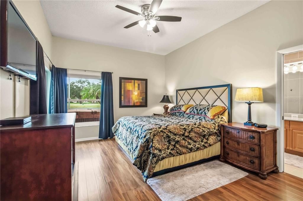 For Sale: $369,900 (2 beds, 2 baths, 1677 Square Feet)