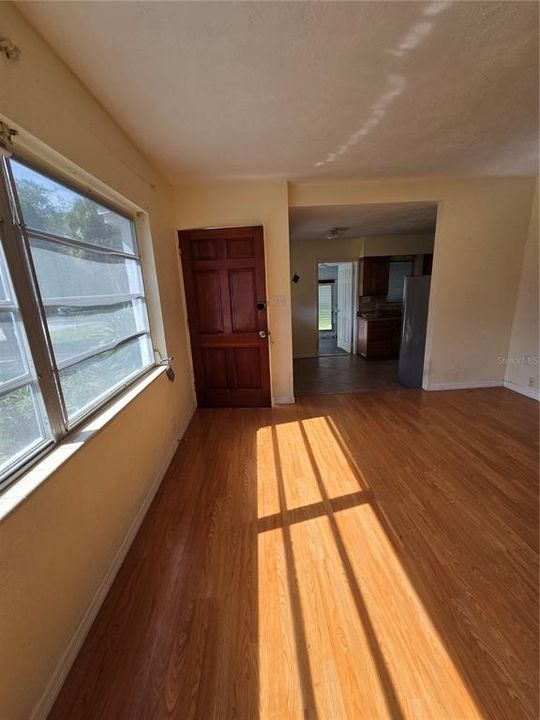 En Venta: $240,000 (3 camas, 1 baños, 1304 Pies cuadrados)
