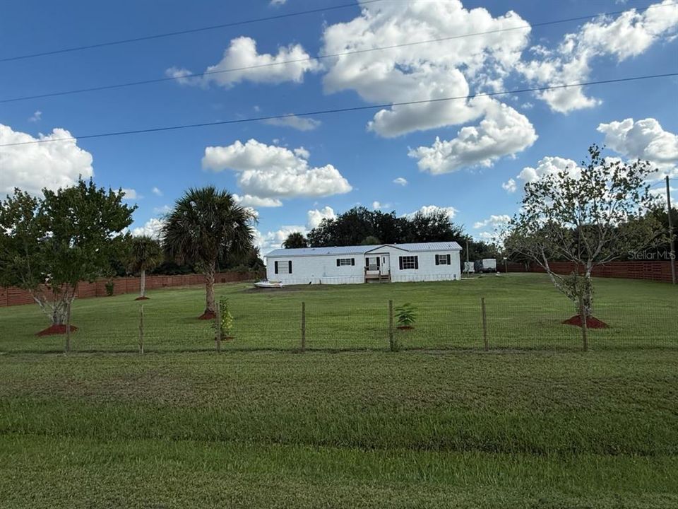 For Sale: $254,900 (3 beds, 2 baths, 1800 Square Feet)