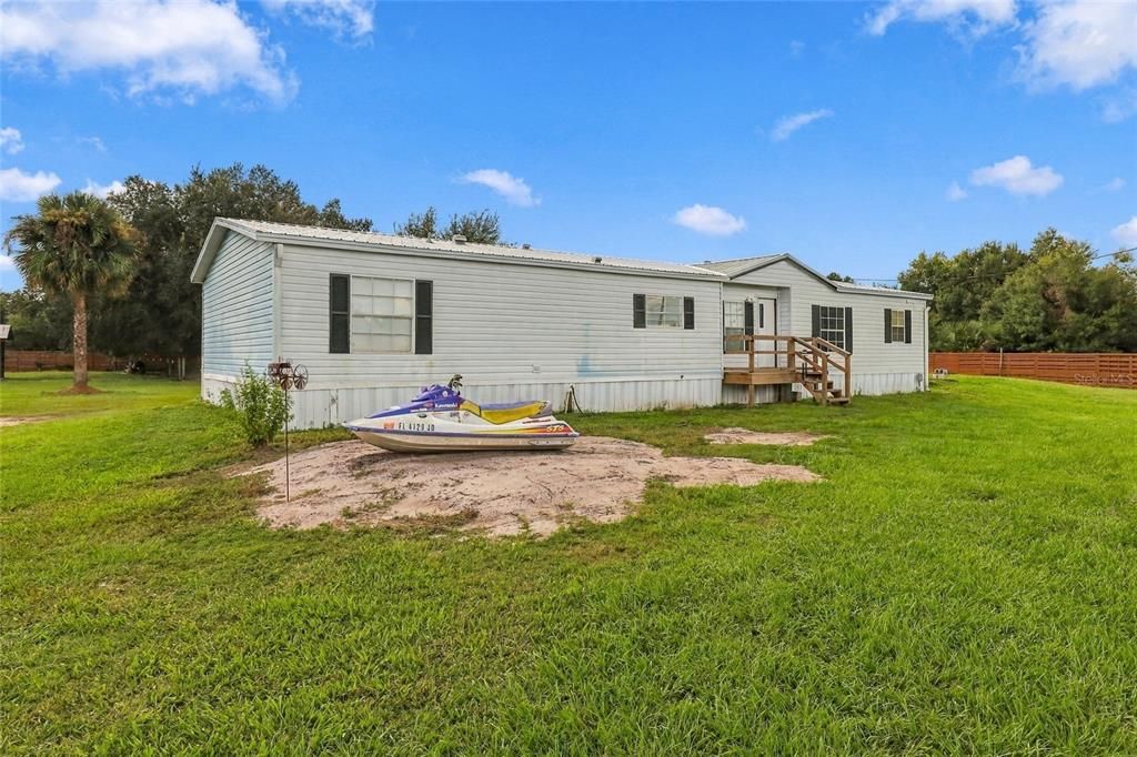 For Sale: $254,900 (3 beds, 2 baths, 1800 Square Feet)