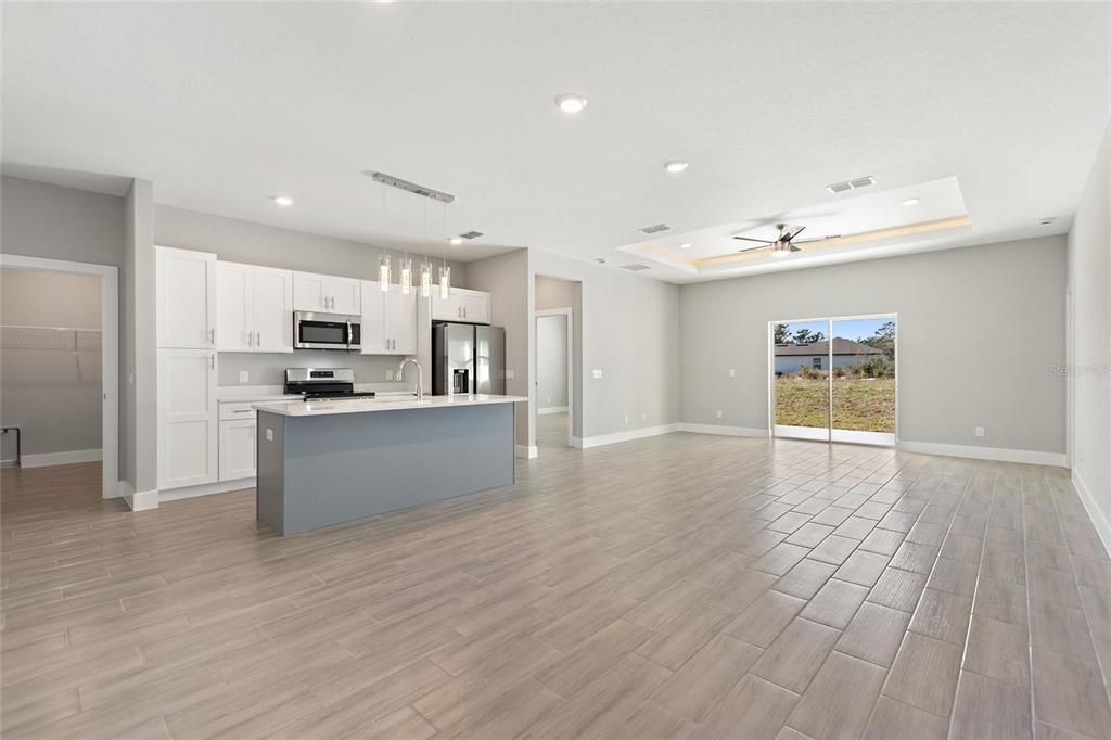 For Rent: $1,895 (4 beds, 2 baths, 1670 Square Feet)