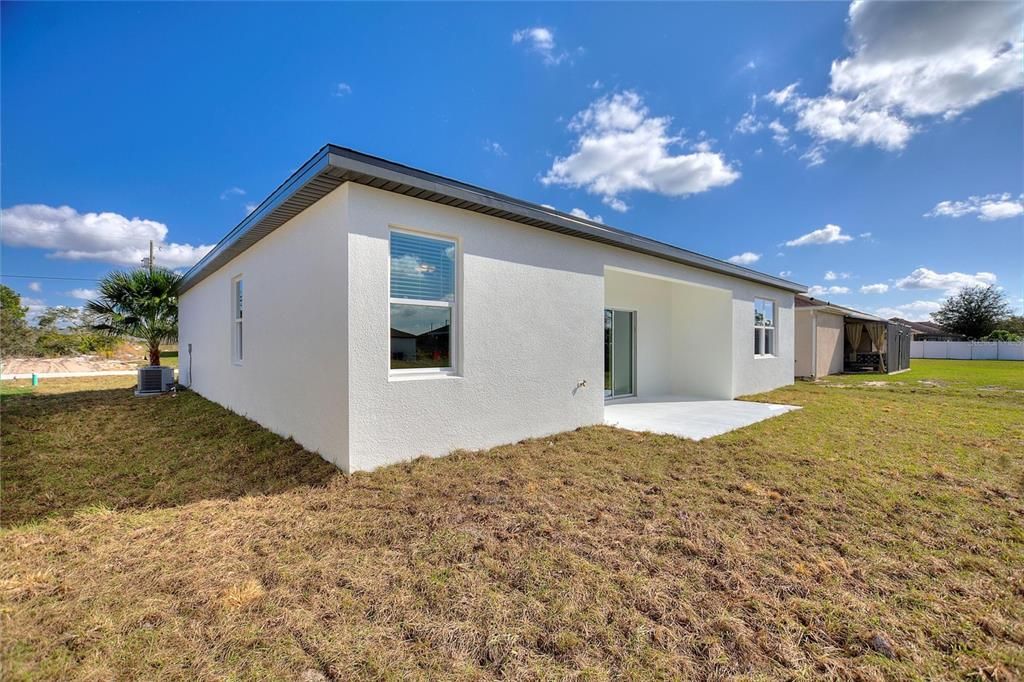 For Rent: $1,895 (4 beds, 2 baths, 1670 Square Feet)