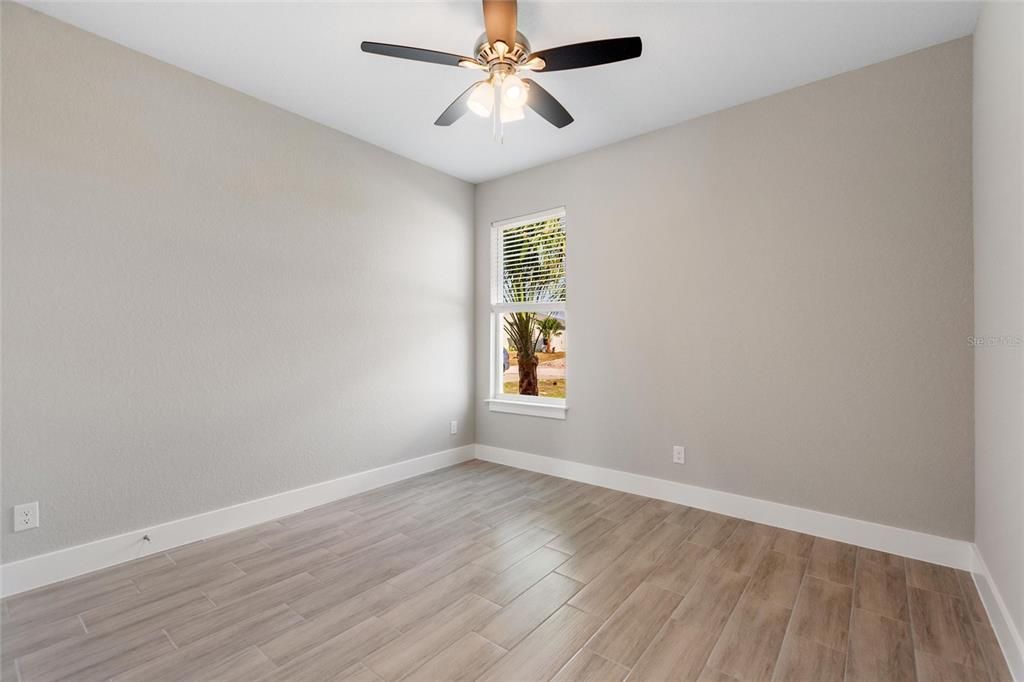 For Rent: $1,895 (4 beds, 2 baths, 1670 Square Feet)
