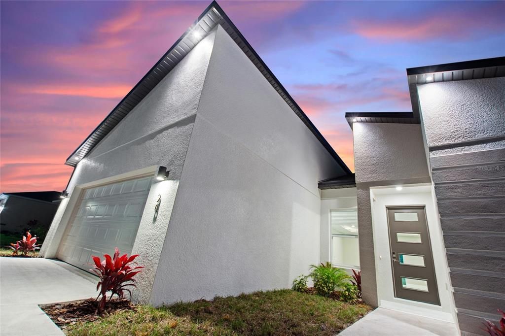 For Rent: $1,895 (4 beds, 2 baths, 1670 Square Feet)