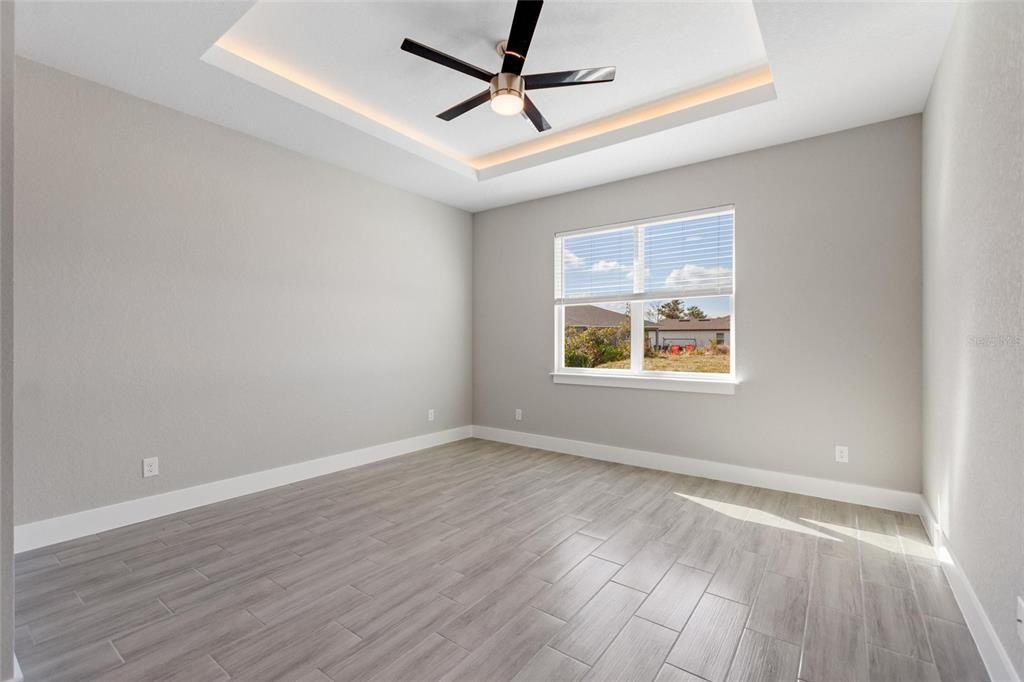 For Rent: $1,895 (4 beds, 2 baths, 1670 Square Feet)