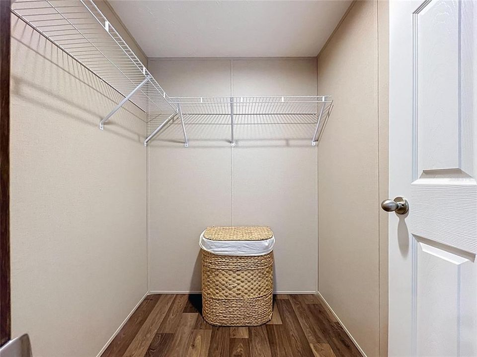 На продажу: $199,900 (3 спален, 2 ванн, 2016 Квадратных фут)