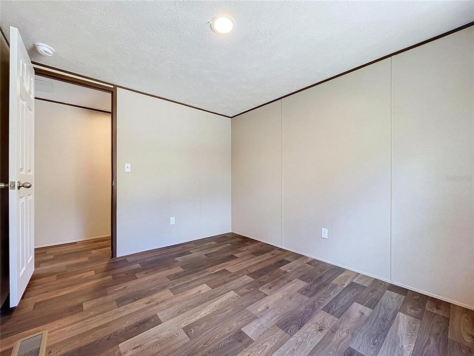 На продажу: $199,900 (3 спален, 2 ванн, 2016 Квадратных фут)