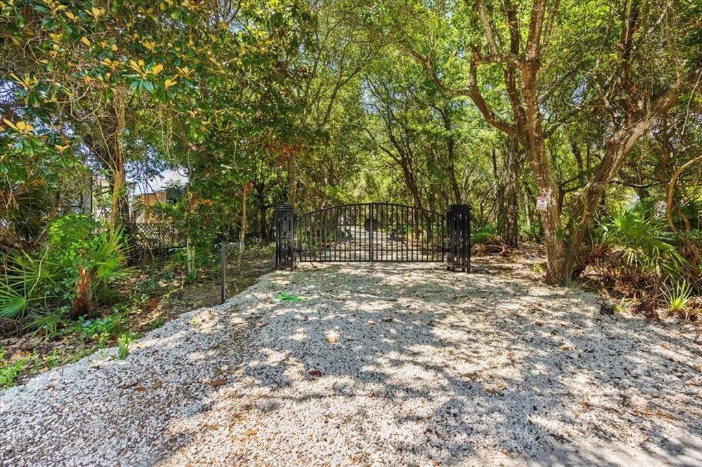 En Venta: $3,790,000 (6 camas, 5 baños, 4859 Pies cuadrados)