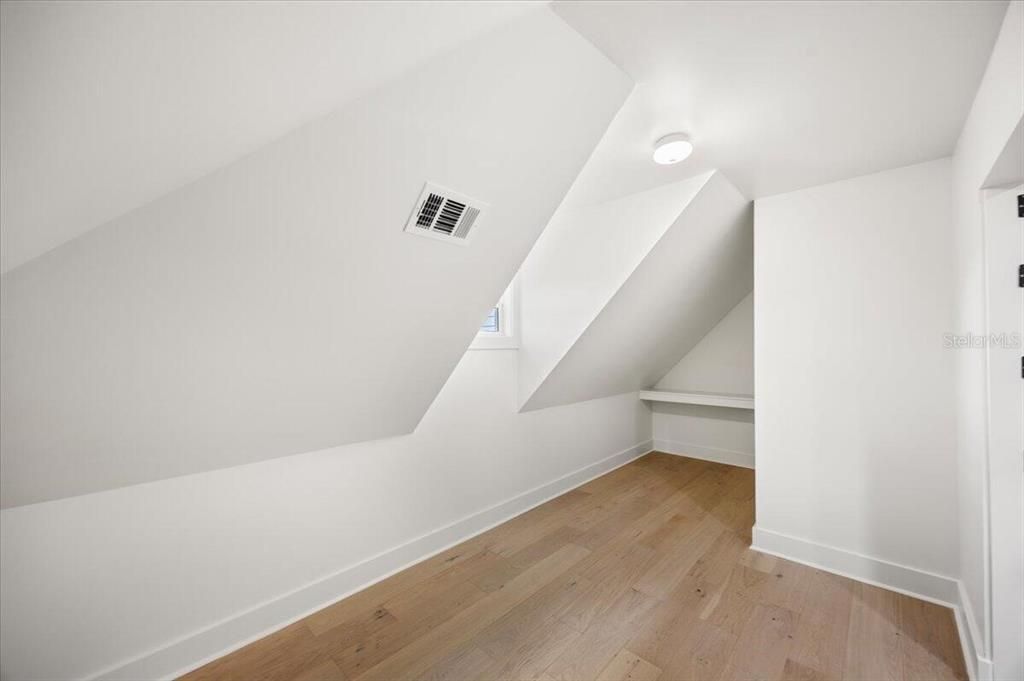 En Venta: $3,790,000 (6 camas, 5 baños, 4859 Pies cuadrados)