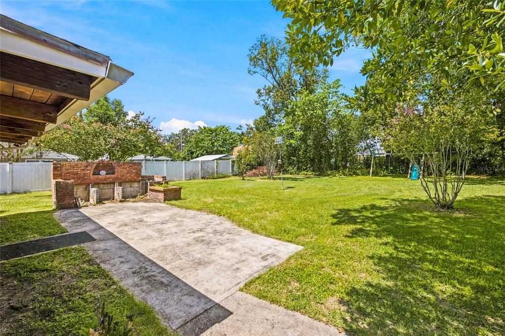 For Sale: $314,900 (3 beds, 2 baths, 2026 Square Feet)