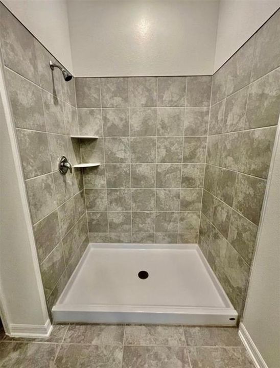 В аренду: $2,250 (4 спален, 2 ванн, 1853 Квадратных фут)