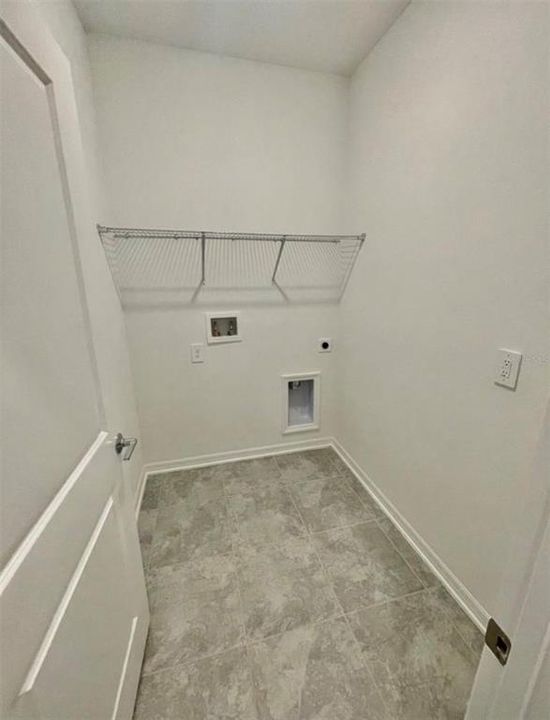 В аренду: $2,250 (4 спален, 2 ванн, 1853 Квадратных фут)