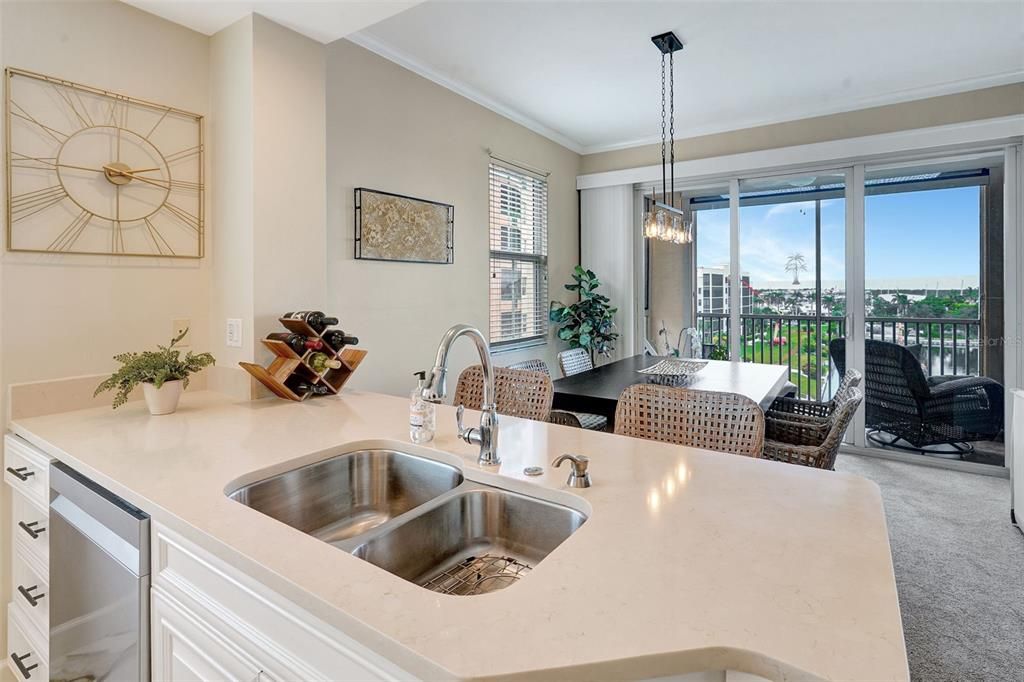 For Sale: $535,000 (3 beds, 2 baths, 1402 Square Feet)