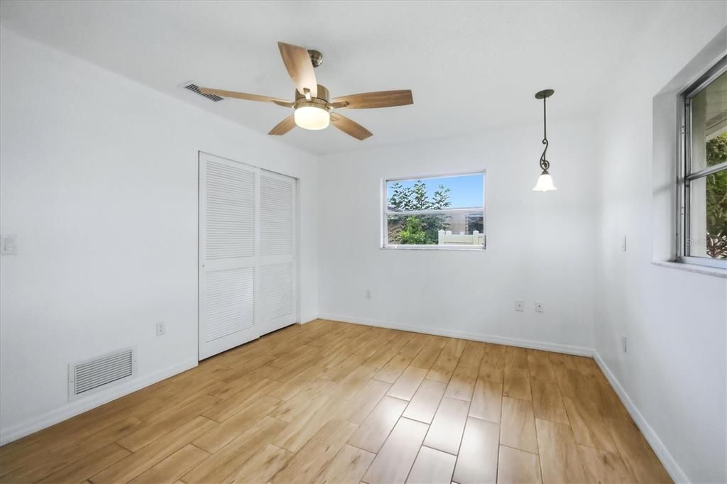 For Sale: $399,000 (4 beds, 2 baths, 1630 Square Feet)