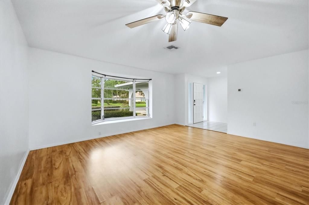 For Sale: $399,000 (4 beds, 2 baths, 1630 Square Feet)