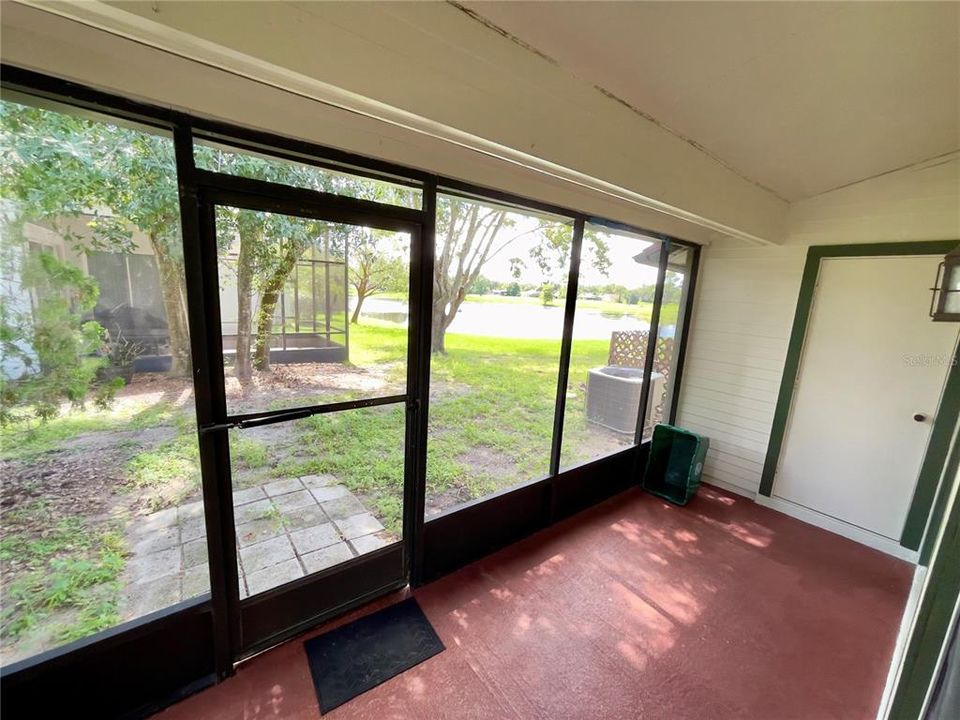 В аренду: $1,800 (2 спален, 2 ванн, 1002 Квадратных фут)
