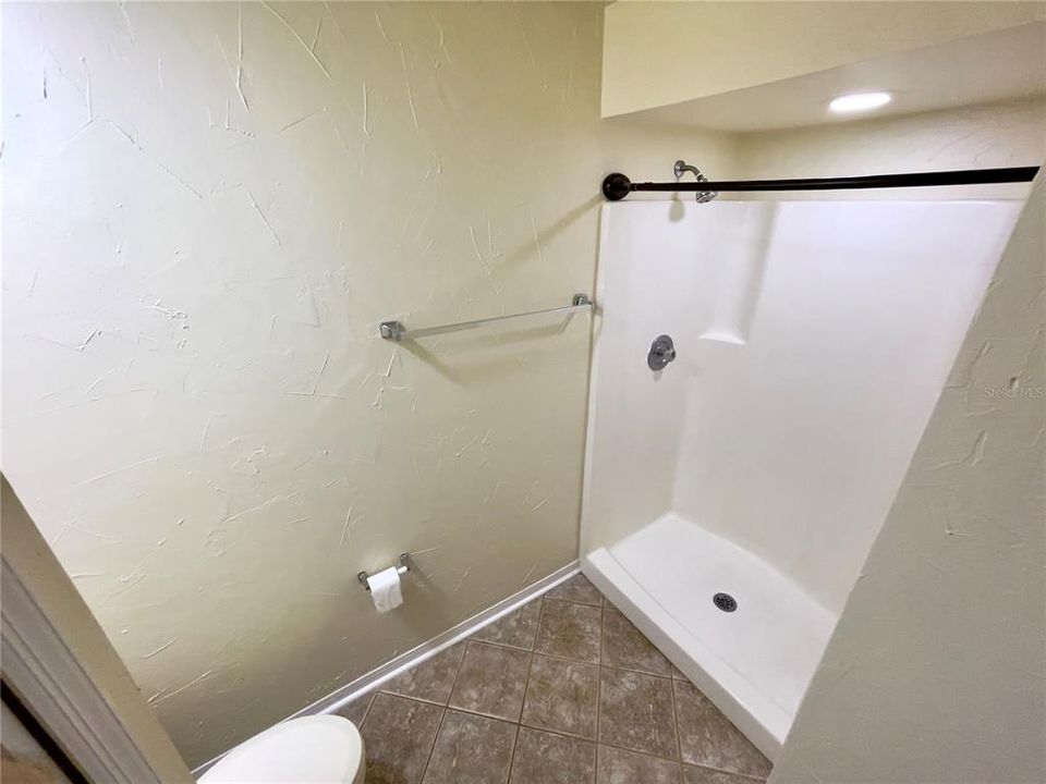 В аренду: $1,800 (2 спален, 2 ванн, 1002 Квадратных фут)