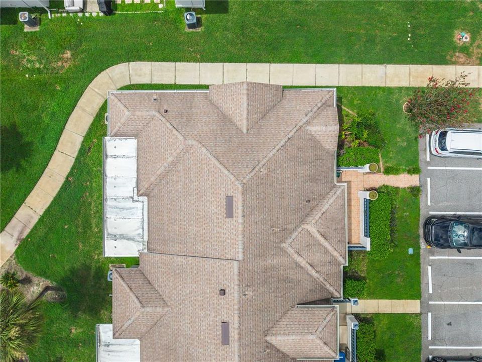На продажу: $259,900 (2 спален, 2 ванн, 1116 Квадратных фут)