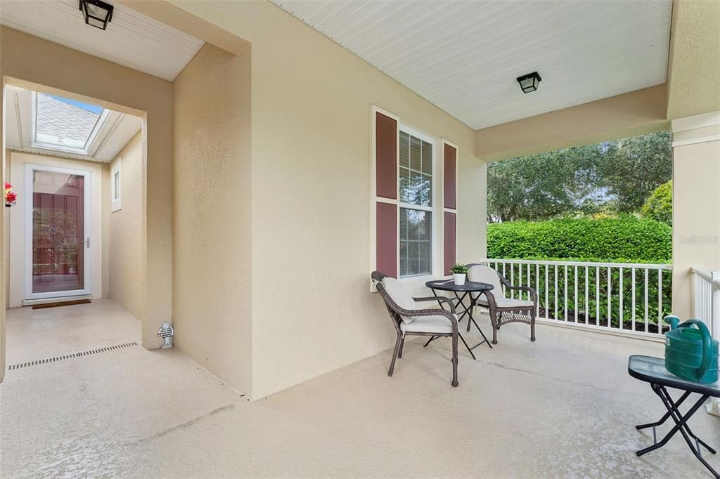 For Sale: $399,900 (2 beds, 2 baths, 1839 Square Feet)