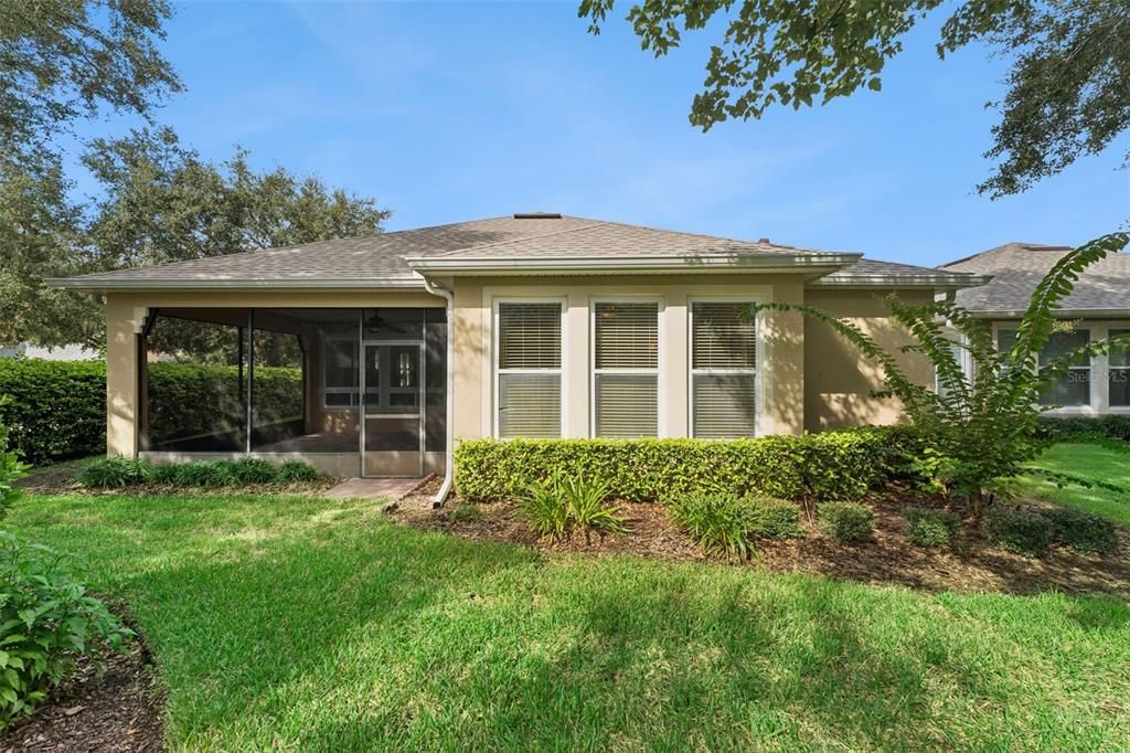 For Sale: $399,900 (2 beds, 2 baths, 1839 Square Feet)
