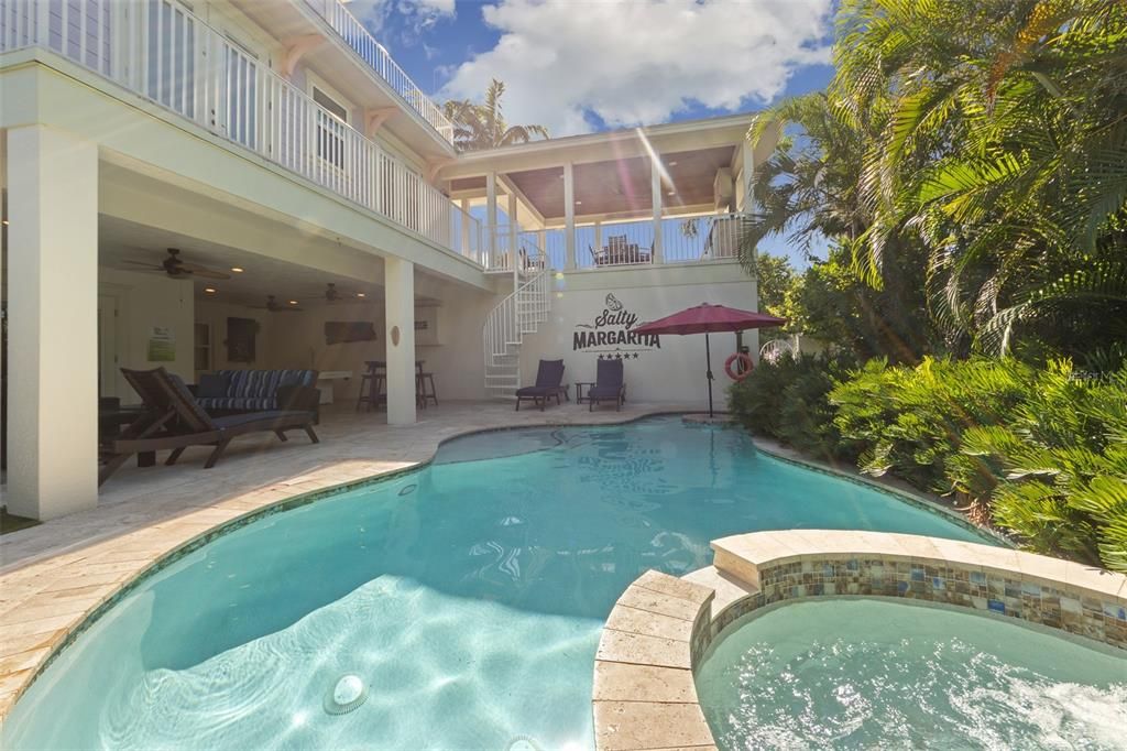 En Venta: $5,250,000 (4 camas, 5 baños, 2980 Pies cuadrados)