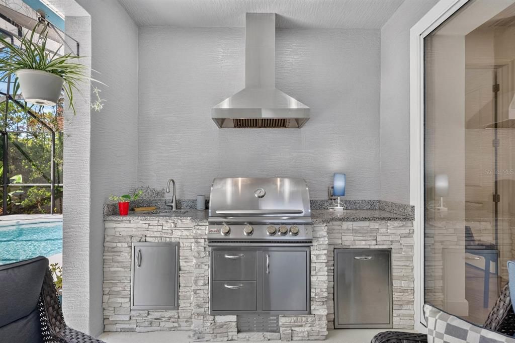 For Sale: $695,000 (3 beds, 2 baths, 2070 Square Feet)