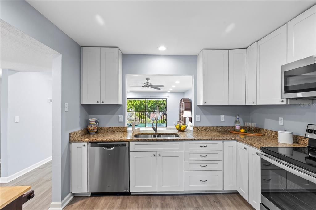 For Rent: $1,900 (2 beds, 2 baths, 1090 Square Feet)