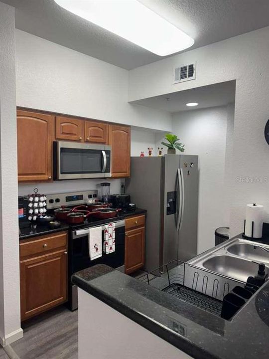 For Sale: $219,000 (3 beds, 2 baths, 1231 Square Feet)