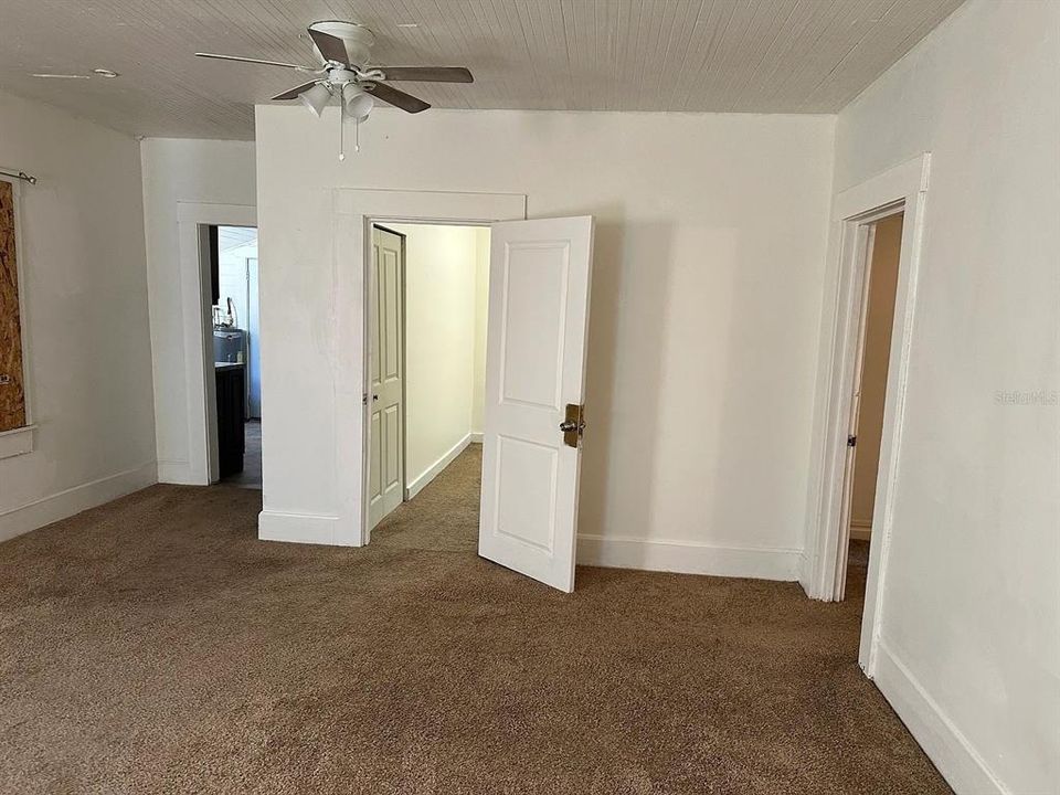 En Venta: $349,000 (3 camas, 1 baños, 923 Pies cuadrados)