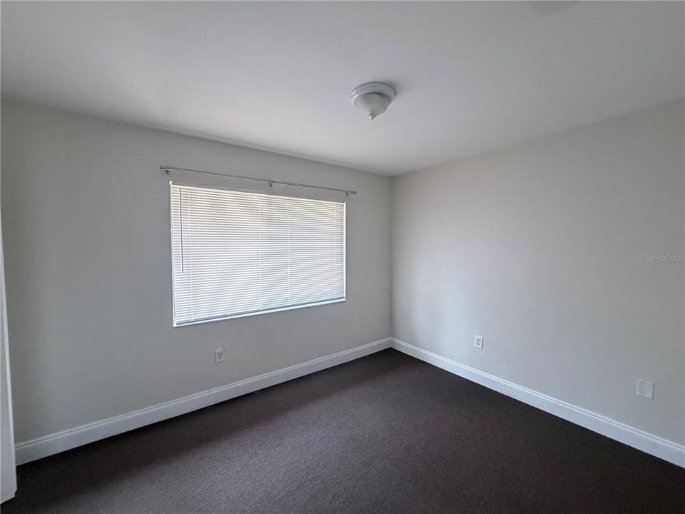 For Rent: $1,350 (2 beds, 1 baths, 900 Square Feet)