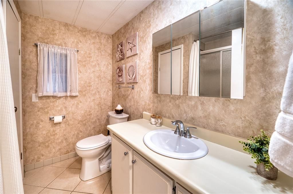 En Venta: $169,500 (2 camas, 2 baños, 965 Pies cuadrados)