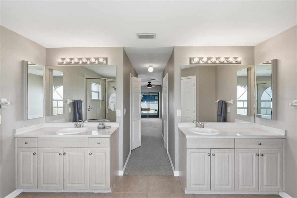 For Sale: $389,900 (3 beds, 2 baths, 1999 Square Feet)