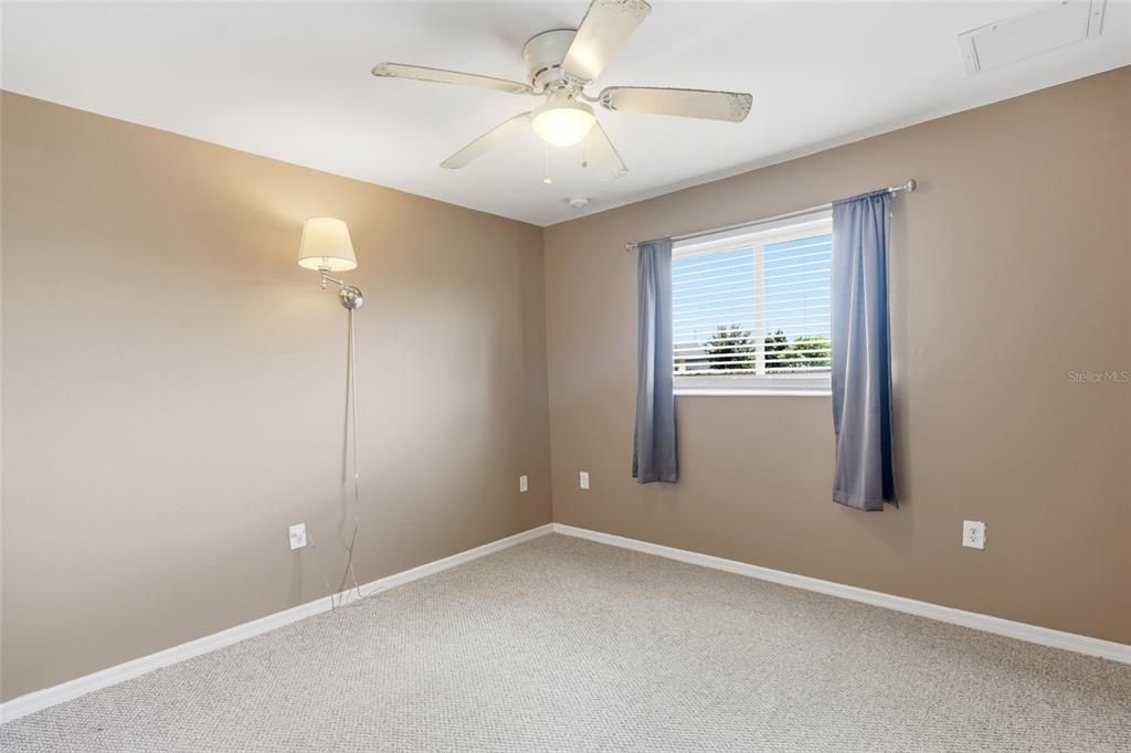For Sale: $389,900 (3 beds, 2 baths, 1999 Square Feet)