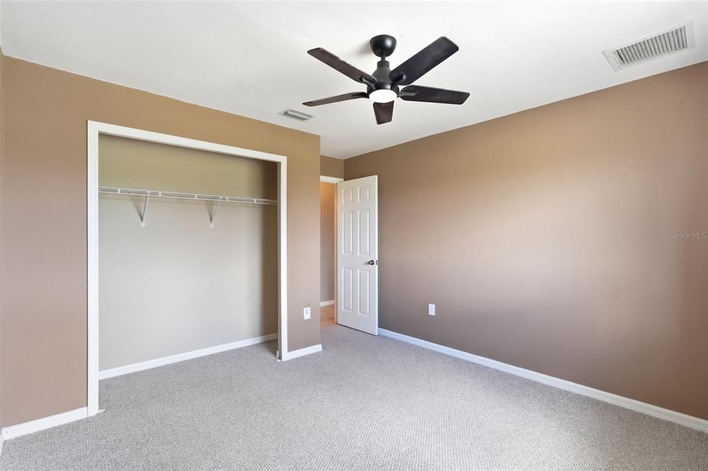 For Sale: $389,900 (3 beds, 2 baths, 1999 Square Feet)